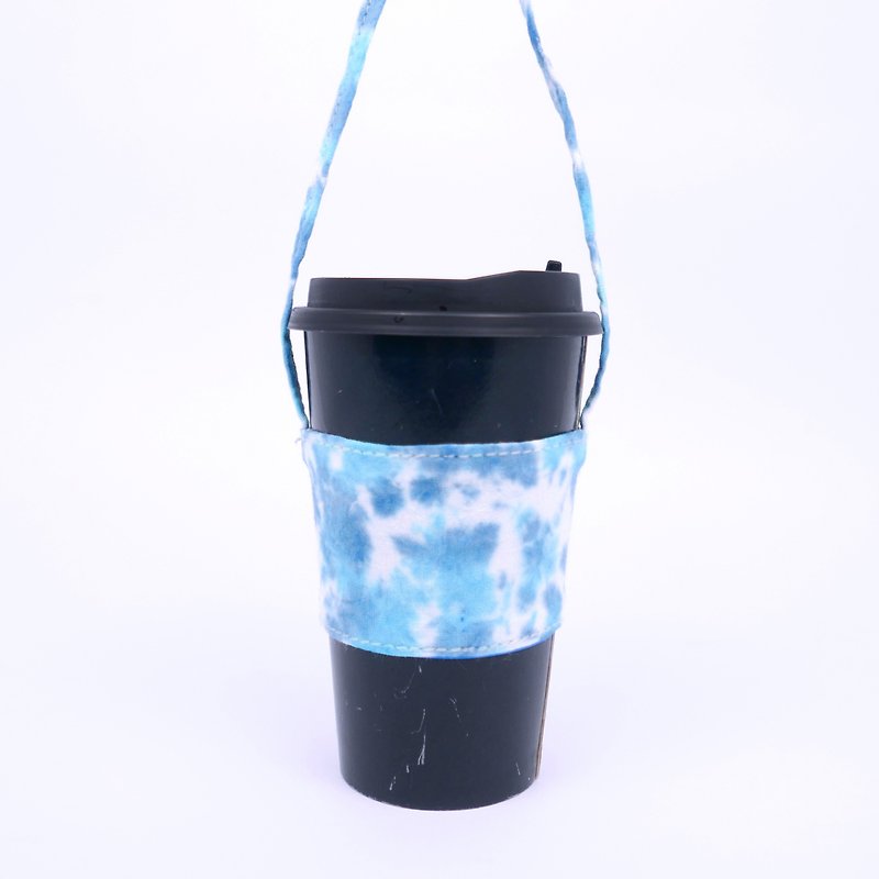 Handmade Tie dye Reusable Coffee Sleeve Xmas gifts - ถุงใส่กระติกนำ้ - ผ้าฝ้าย/ผ้าลินิน สีน้ำเงิน