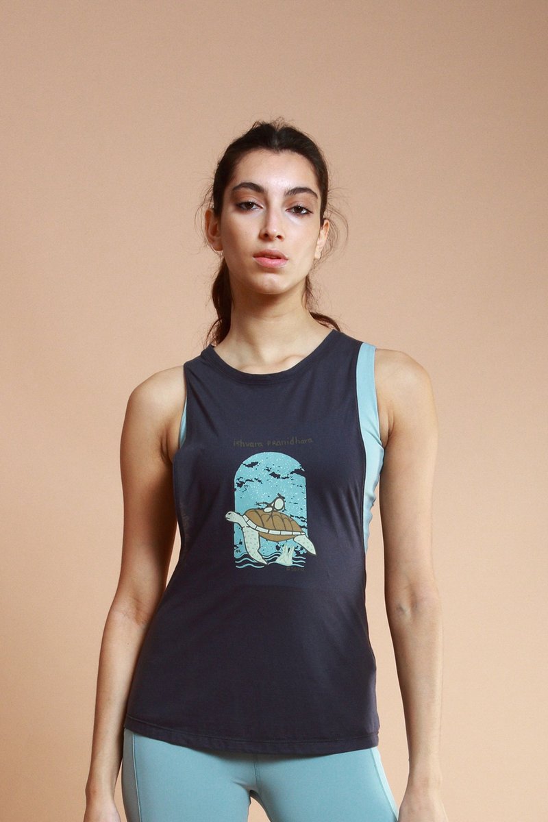 asana eco awareness-muscle tank-Dark blue/sea turtle - เสื้อยืดผู้หญิง - เส้นใยสังเคราะห์ สีน้ำเงิน