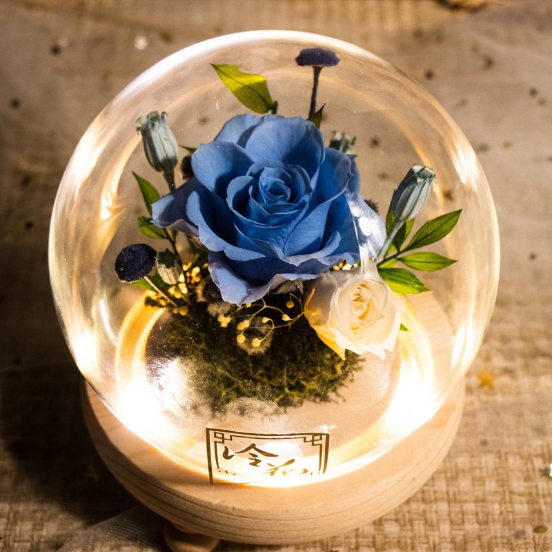 Preserved Flower Small Glass Dome with LED lights (GDP01L) - Blue - ของวางตกแต่ง - พืช/ดอกไม้ สีน้ำเงิน