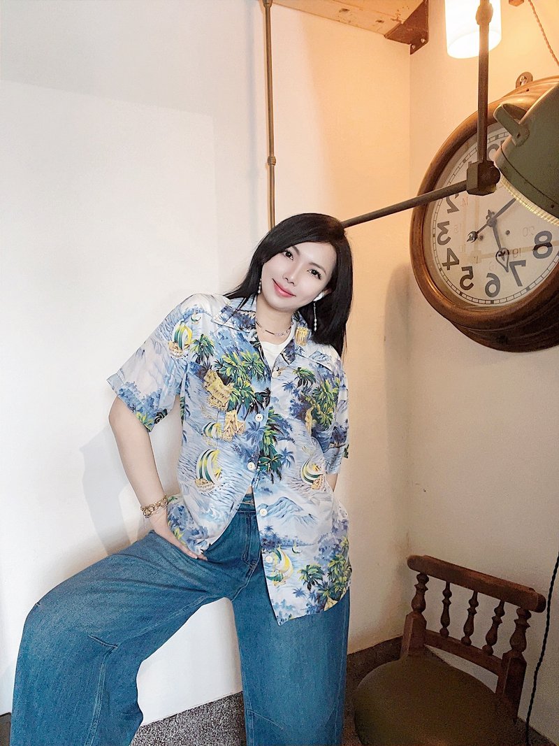 湖藍度假村 夏威夷衫 古著襯衫上衣 Aloha Shirt ハワイアンシャ - 女襯衫 - 絲．絹 多色