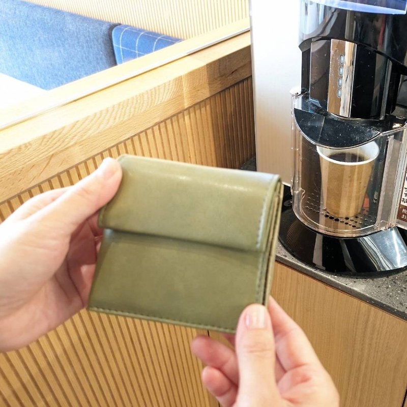 4色】二つ折り財布 大きく開く小銭入れでもうあわてない　超軽量で水や傷に強い上質 ヴィーガンレザー製 受注生産 - 財布 - その他の素材 グリーン