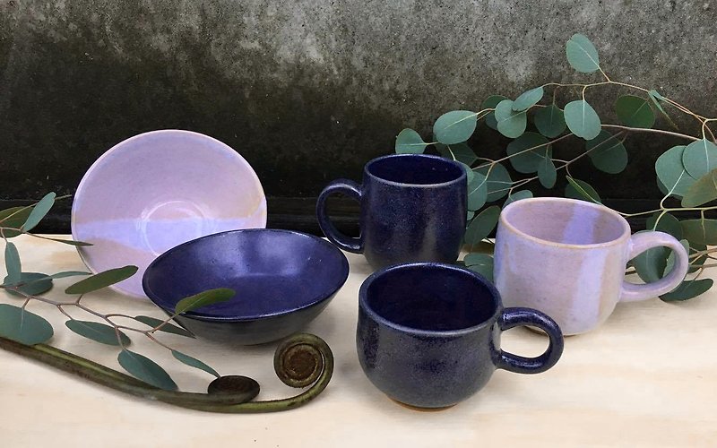Lingo deep blue ceramic fruit mug / coffee cup - Mugs - Pottery Blue