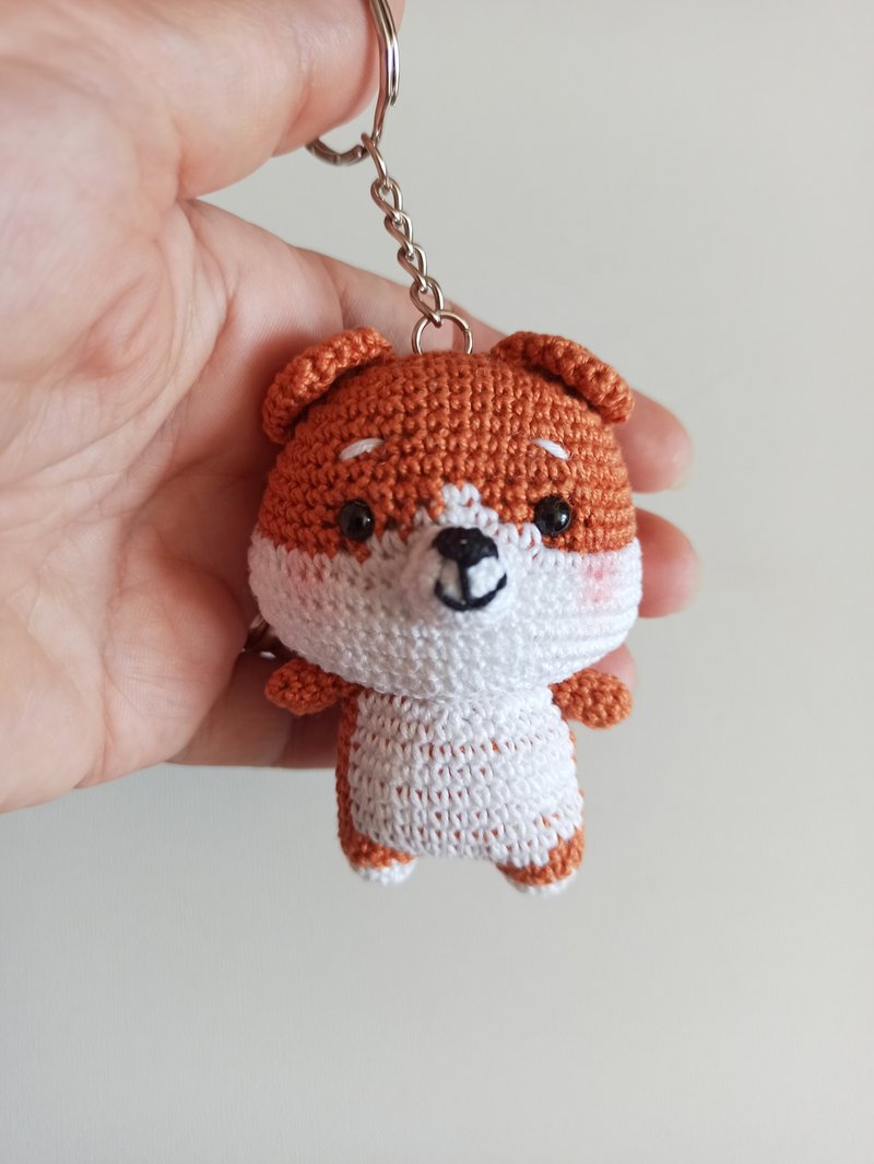 Handmade keychain shiba inu,amigurumi puppy shiba inu ,cute bag charm, gift for - ที่ห้อยกุญแจ - ผ้าฝ้าย/ผ้าลินิน หลากหลายสี