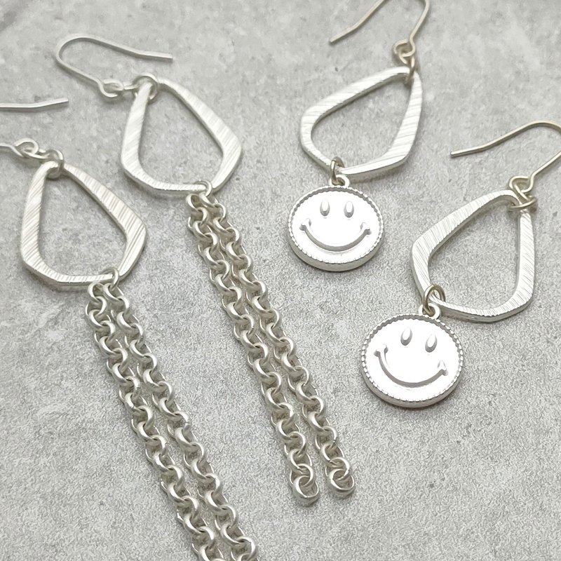 Metal Ring Chain/Smile - Earrings & Clip-ons - Copper & Brass White