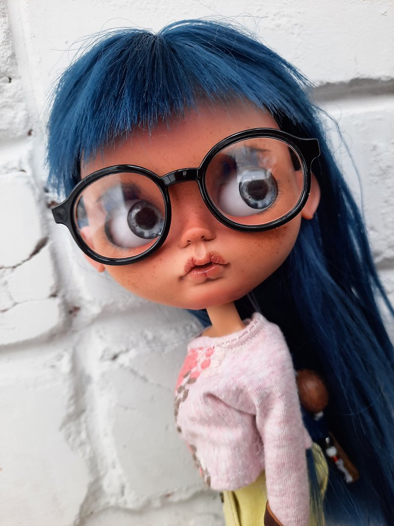 Blythe doll custom Blue hair doll Blythe sale Blythe doll with outfit PDF blythe - ตุ๊กตา - พลาสติก สีน้ำเงิน