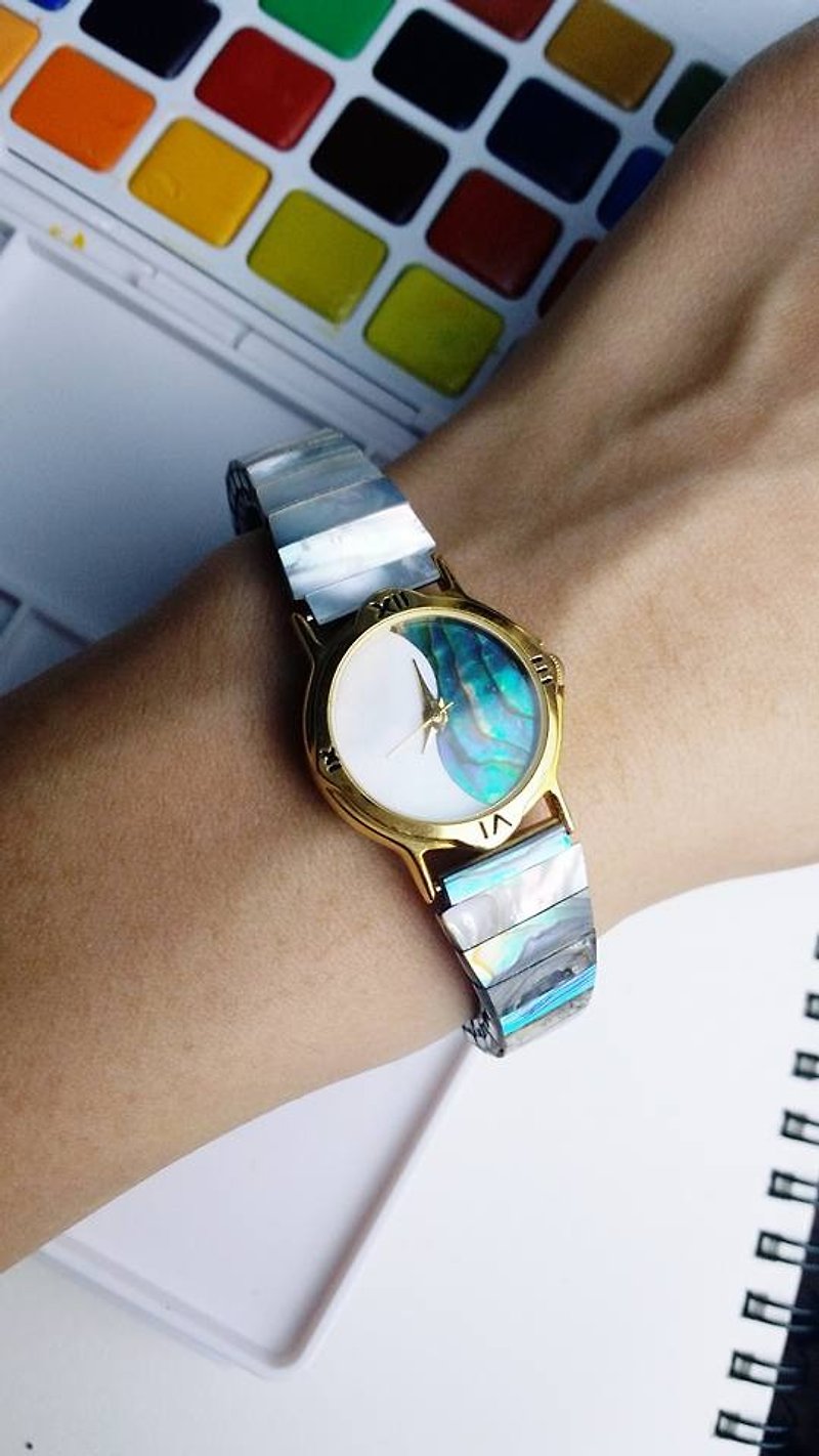 【Lost And Find】Playful  Natural Mother of pearl  abalone  watch - Women's Watches - Gemstone Multicolor