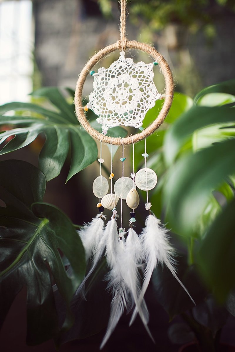 My Holiday Ocean Wind Dreamcatcher-Lace Floral Cloth + Shell Wind Chimes - Items for Display - Other Materials 
