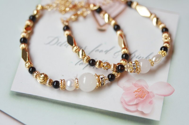 凡爾賽宮廷 - 黃銅珍珠母乳飾品手鍊 - 手鍊/手環 - 銅/黃銅 黑色
