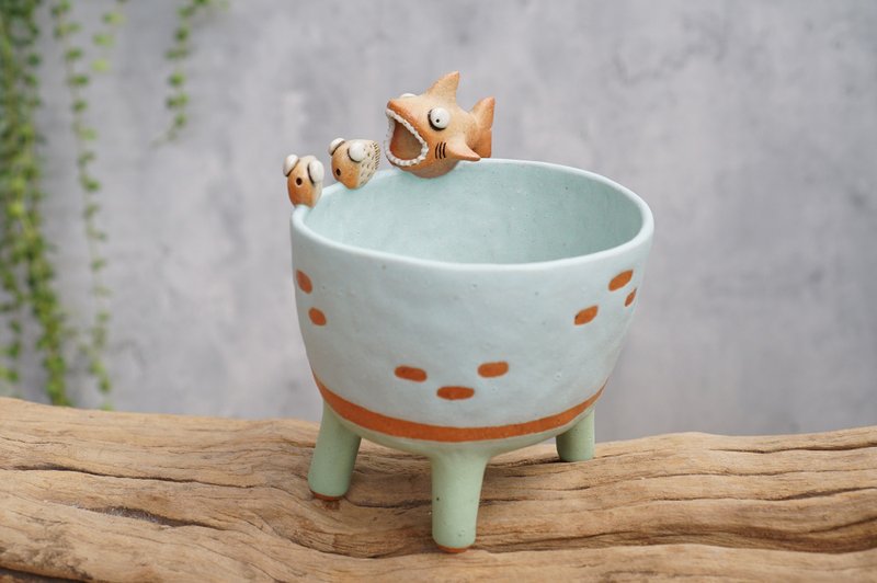 Fish pot , Fish plant pot , Handmade ceramics , pottery - 花瓶/花器 - 陶 藍色