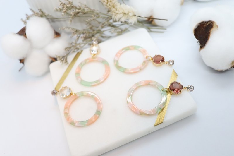 O-Ring Resin Bead Glass Crystals 925 Silver Post Earrings - 耳環/耳夾/耳骨夾 - 樹脂 