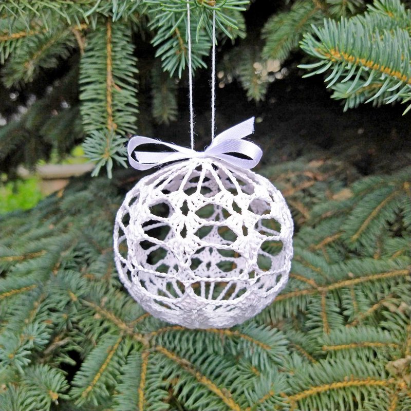 Christmas bauble ornaments white, Christmas balls decorations, Handmade Gift set - ของวางตกแต่ง - ผ้าฝ้าย/ผ้าลินิน ขาว