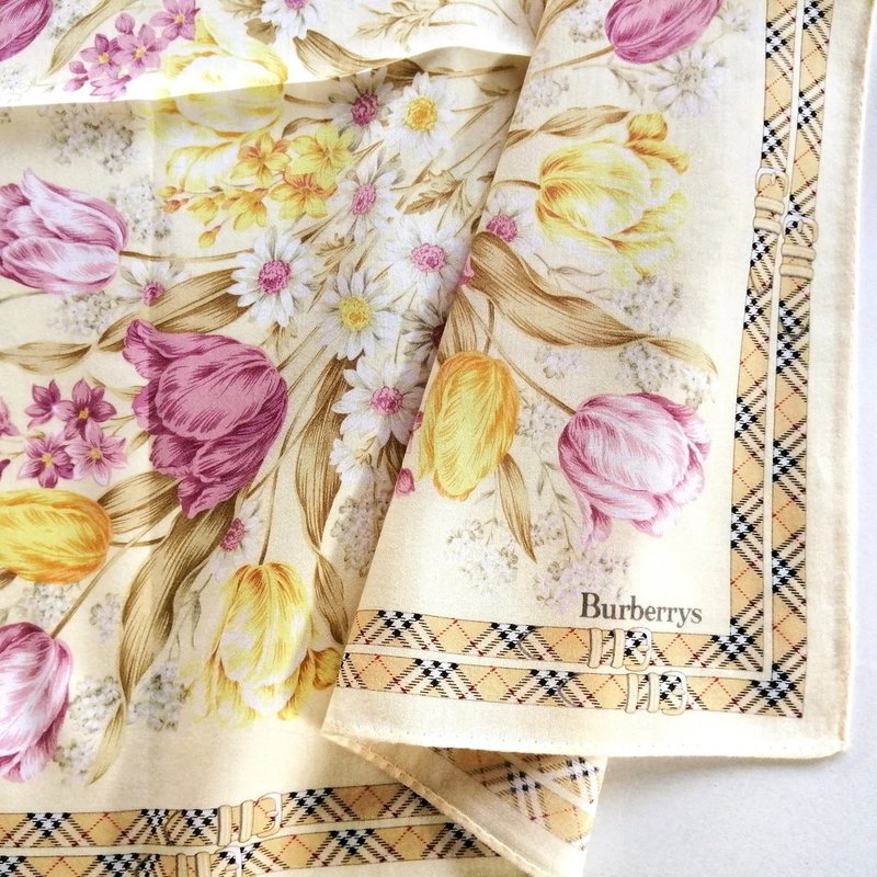 Burberrys Vintage Handkerchief – Floral Bouquet with Check Belt 20 x 19.5 inches - 絲巾 - 棉．麻 卡其色
