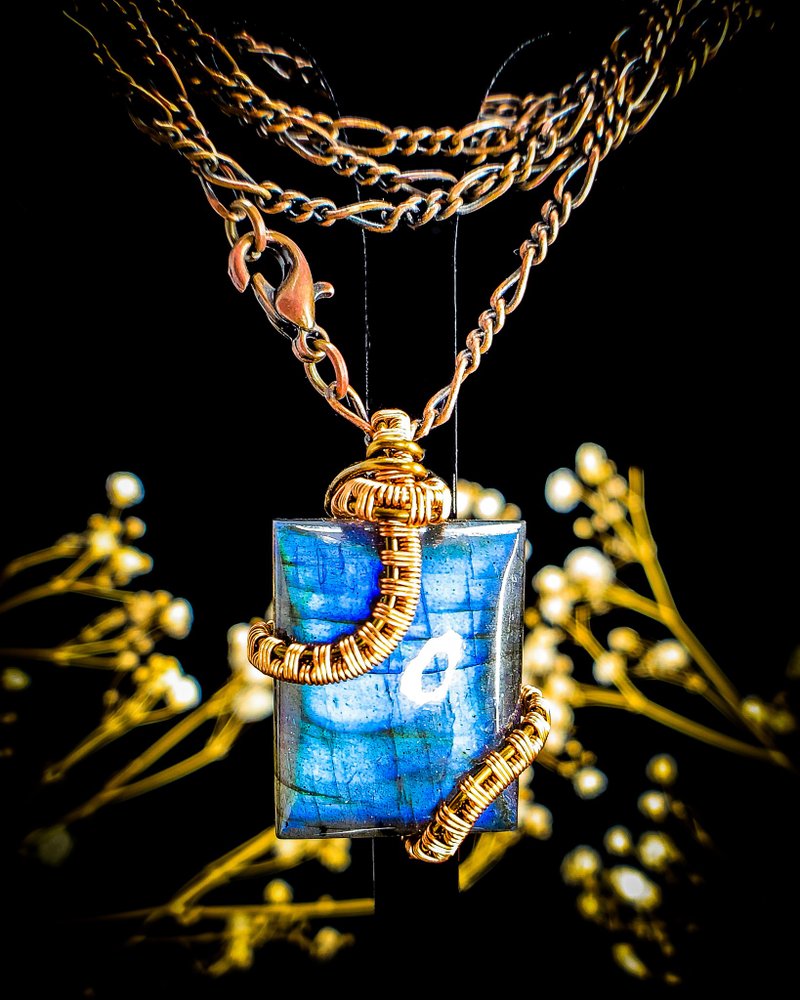 【Neptune 海王星】手作拉長石編織項鍊 - 項鍊 - 水晶 藍色