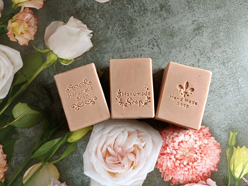 Rose silk protein handmade soap - Soap - Other Materials 
