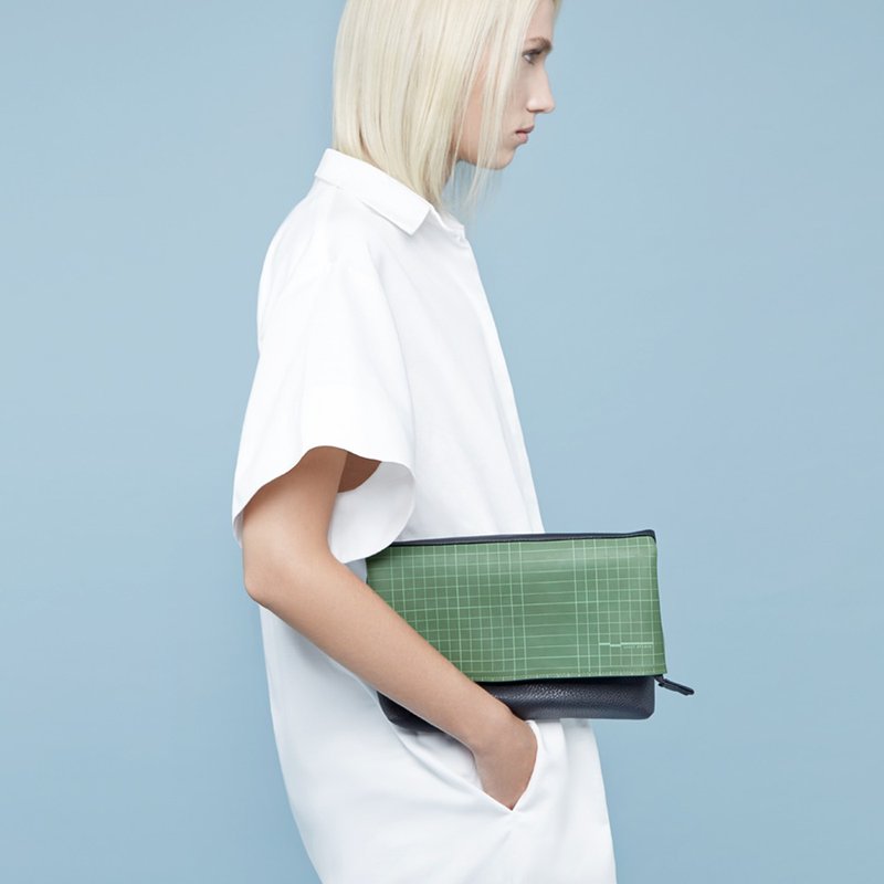 HER Clutchbag - FOREST GREEN-BLACK #CUTTINGMAT - 手拿包 - 橡膠 綠色