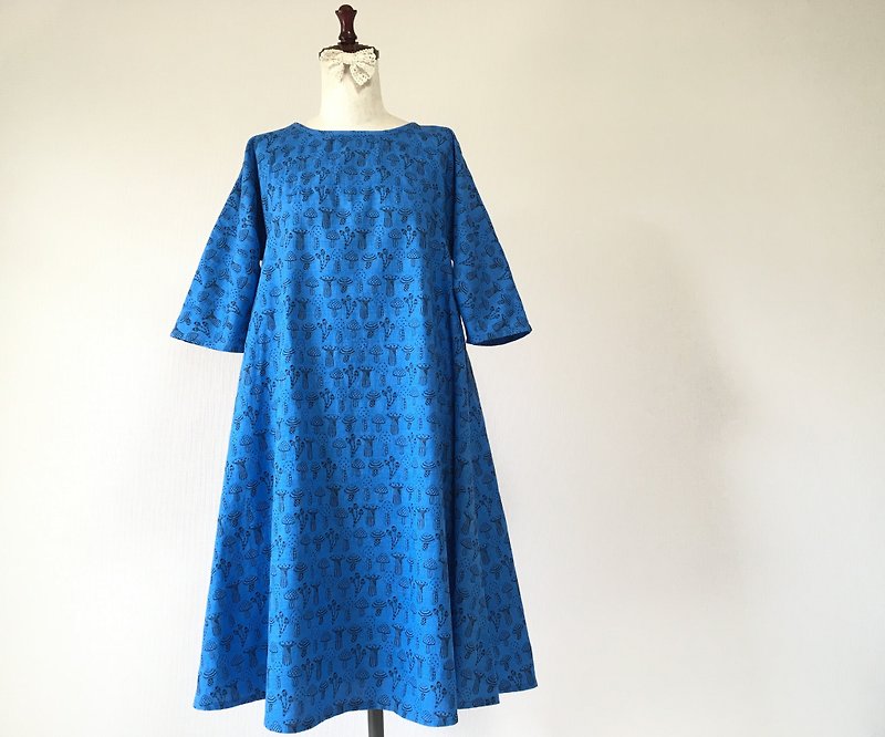 キノコ柄のワンピース＊ダークブルー - 連身裙 - 棉．麻 藍色