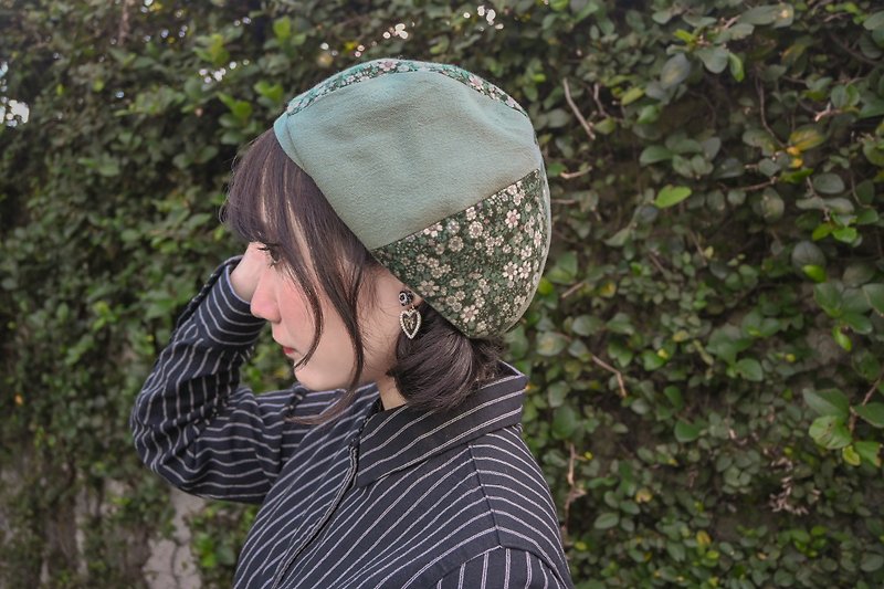 【Wildflower Romantic Poetry】Hand-printed beret/beret/painter hat - Hats & Caps - Cotton & Hemp Green