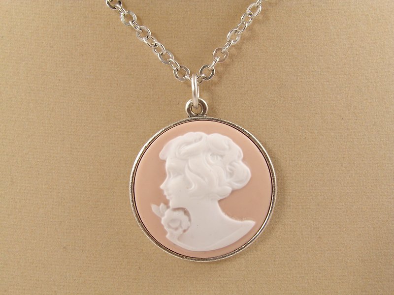 White Powder Pink Lady Girl Cameo Round Minimalist Pendant Necklace Jewelry Gift - สร้อยคอ - วัสดุอื่นๆ ขาว