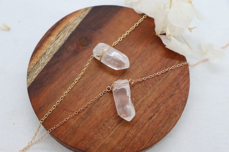 Minimalist Natural Rock Crystal Necklace in 14K Gold Filled Healing Gemstone - 項鍊 - 寶石 透明