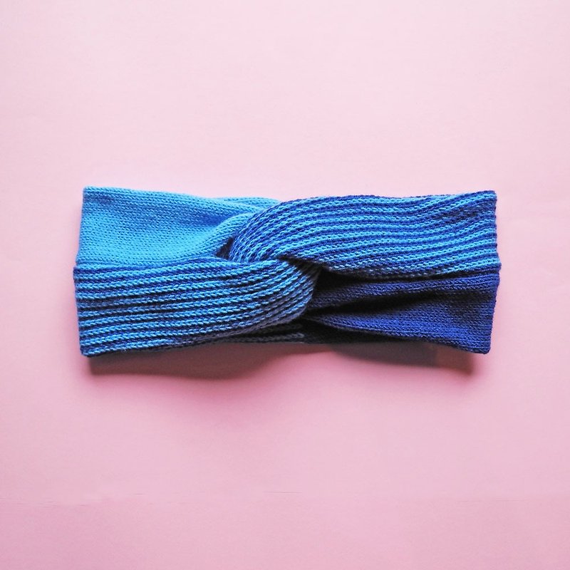 Studio Chiia* 法式手工髮帶- 雙色麻花-水藍 - 髮飾 - 聚酯纖維 藍色