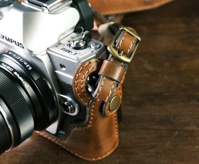 OLYMPUS EM10 MARK IV シリーズ - ショップ KAZA カメラ・チェキ - Pinkoi