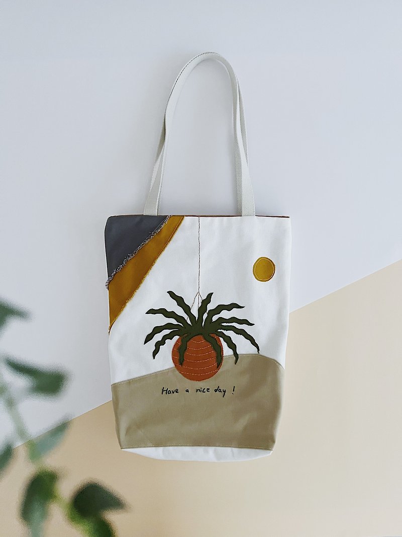 Hanging potted plant tote bag collage creation - Handbags & Totes - Cotton & Hemp Orange