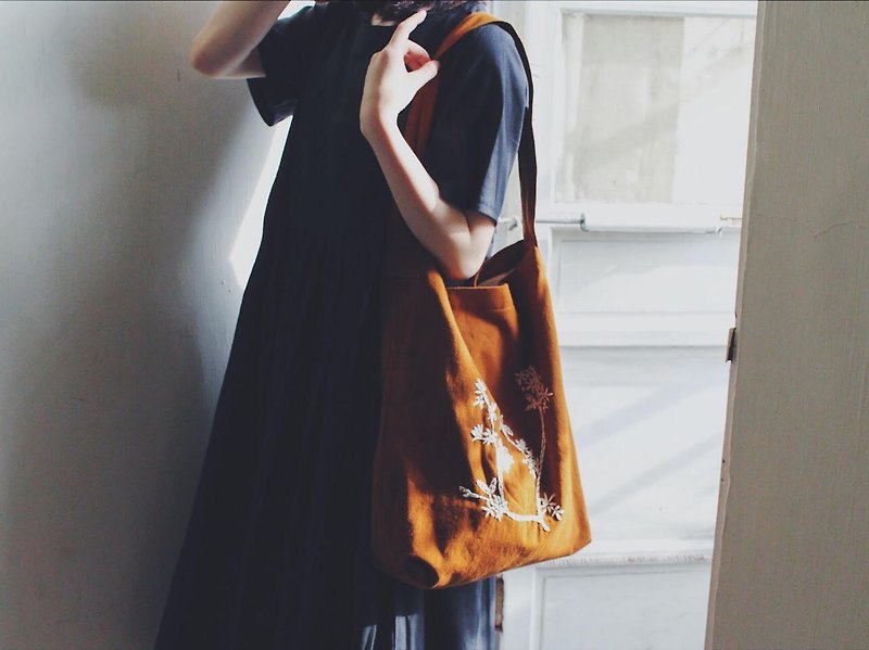 SHIANG - HUA Fragrant Flower Embroidered Side Backpack / Cross Body Bag - Messenger Bags & Sling Bags - Cotton & Hemp Multicolor