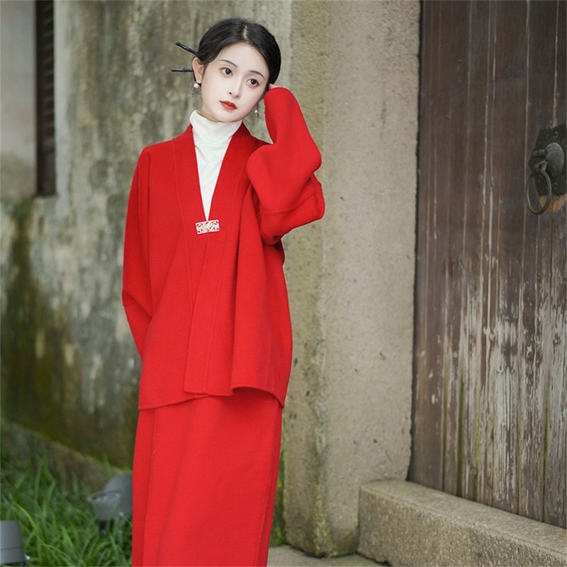 煙火年年 毛呢外套裙子套裝 新中式紅色新年戰袍 半身裙敬酒服 - 女大衣/外套 - 羊毛 紅色