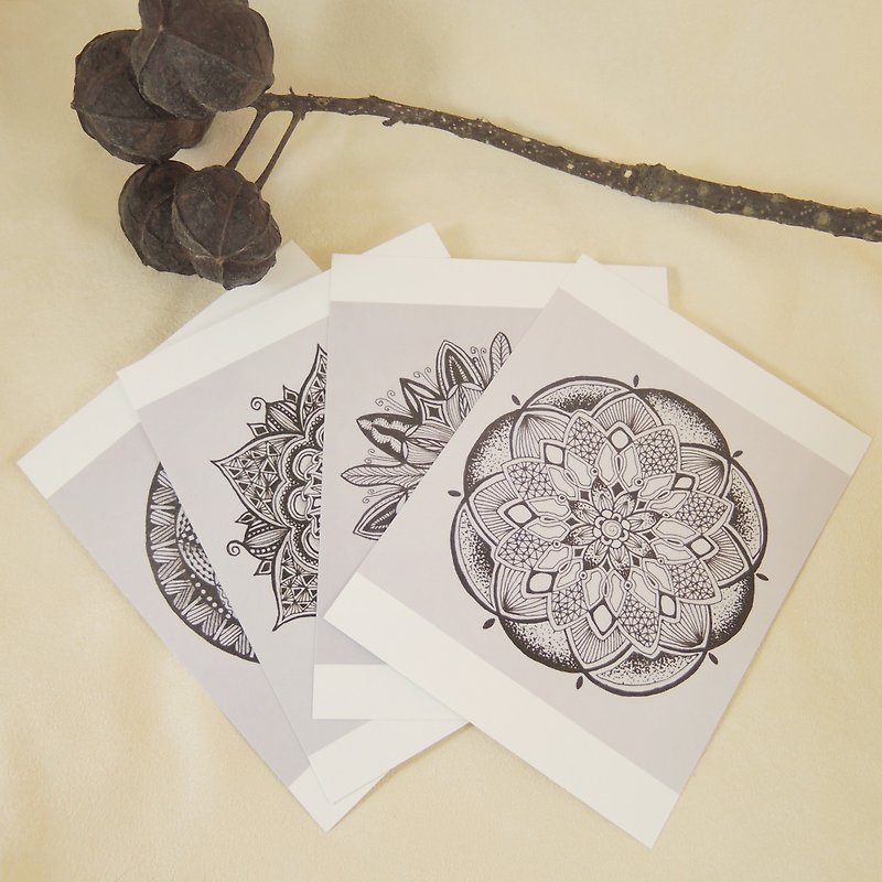 Hand-painted mandala postcard set / a set of four - การ์ด/โปสการ์ด - กระดาษ สีดำ