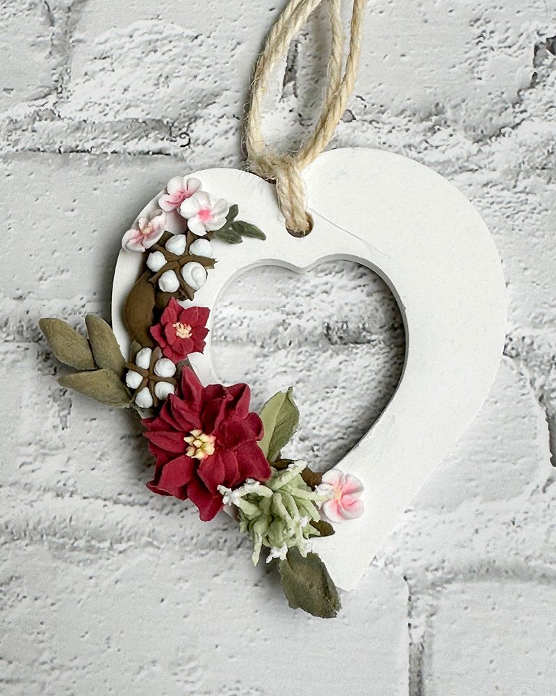 [Korean-style butter soil squeeze flower gypsum diffuser] heart-shaped hollow wreath half-moon-shaped Christmas style flowers - Items for Display - Clay 