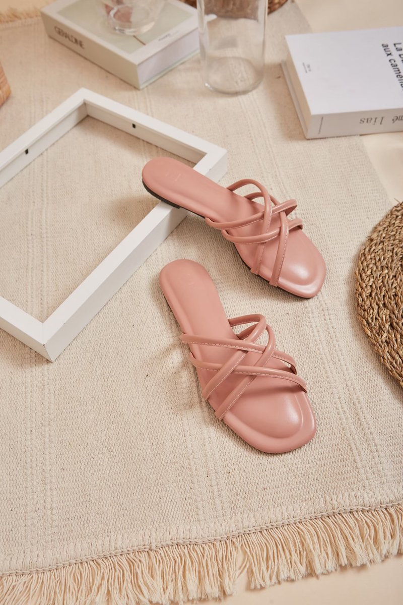 PU LEATHER SHOES WITH PINK CANDY COLORS CROSSED STRAP - Other Women's Shoes - หนังเทียม สึชมพู