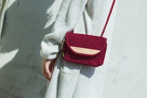 Goody Bag - DYDASH Limited Blessing Bag Random Color Small Satchel + Walking Bag Taiwan Handmade