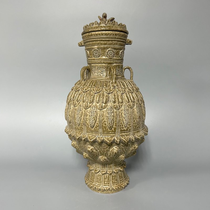 Southern and Northern Dynasties Upside-down Lotus Flower Goblet - ของวางตกแต่ง - ดินเผา สีกากี