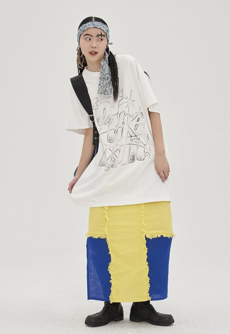 STREET Doll Sleeve Open Back Graffiti T-Shirt Super Loose - เสื้อฮู้ด - ผ้าฝ้าย/ผ้าลินิน ขาว