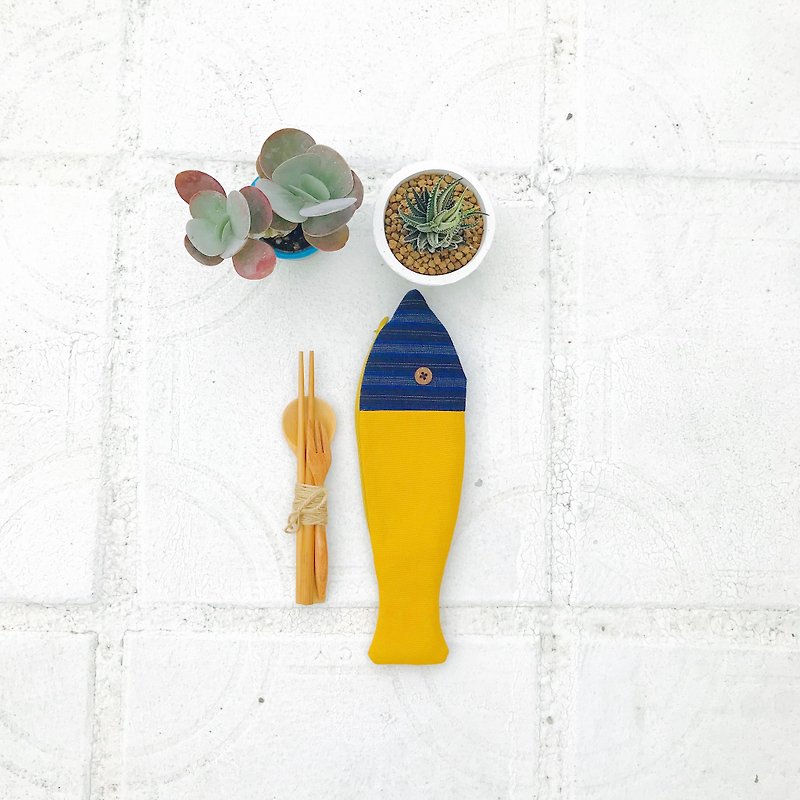 There is a fish at my house. Tableware environmental protection bag 032509D - Cutlery & Flatware - Cotton & Hemp Yellow
