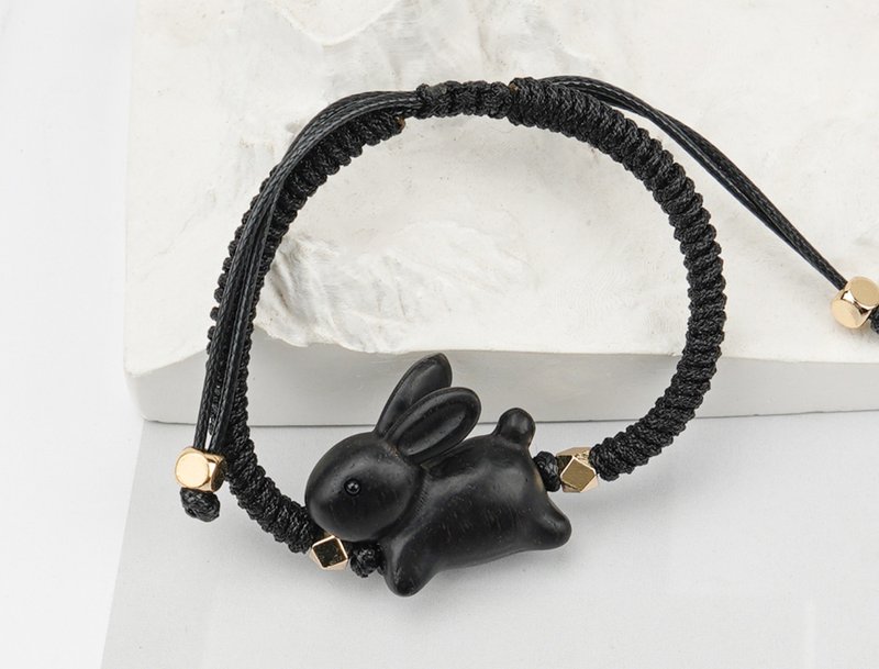 【情緒手作】 兔子轉運檀木/生肖手繩/手鏈 - 手鍊/手環 - 木頭 多色