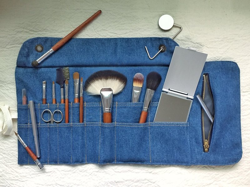 Denim Storage Tool Roll - กระเป๋าเครื่องสำอาง - ผ้าฝ้าย/ผ้าลินิน สีน้ำเงิน
