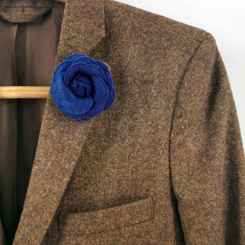 Blue Felt Flower Lapel Pin/Brooch - 胸針 - 其他材質 藍色