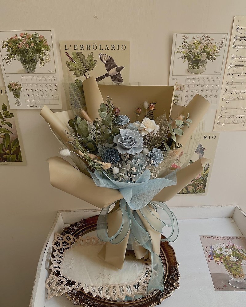 Gray and blue elf forest immortal bouquet confession proposal bouquet - ช่อดอกไม้แห้ง - พืช/ดอกไม้ สีน้ำเงิน