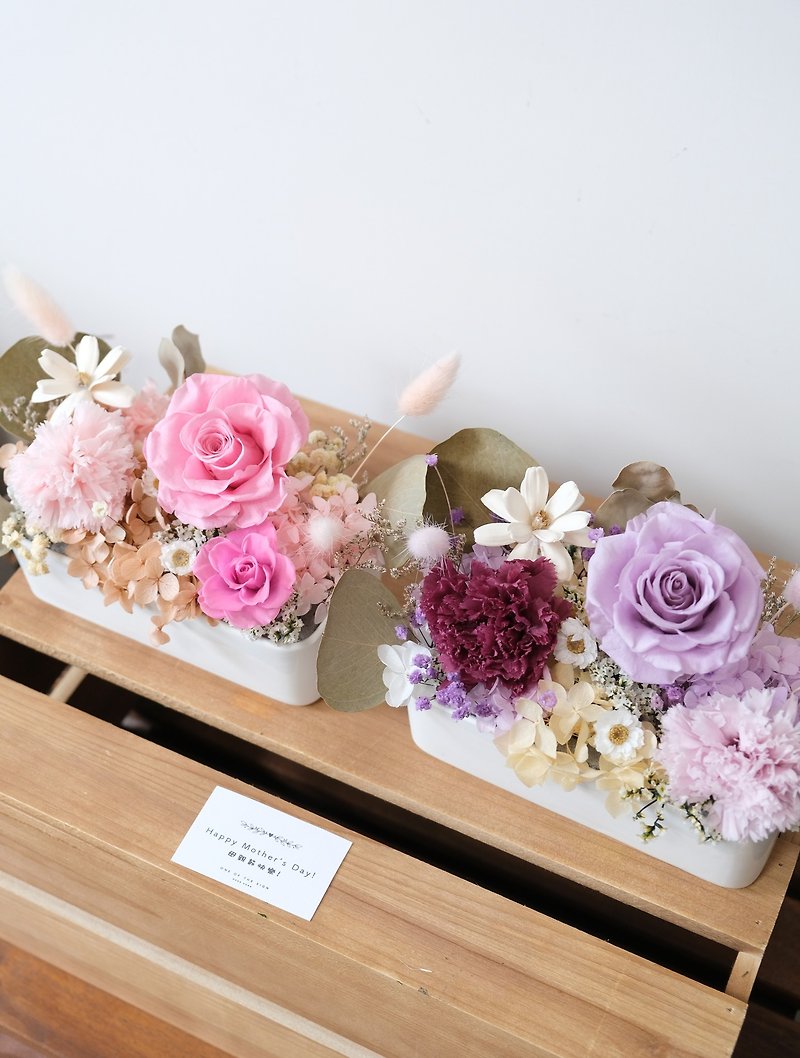 Mother's Day gift carnation x rose everlasting flower table flower - ช่อดอกไม้แห้ง - พืช/ดอกไม้ สึชมพู