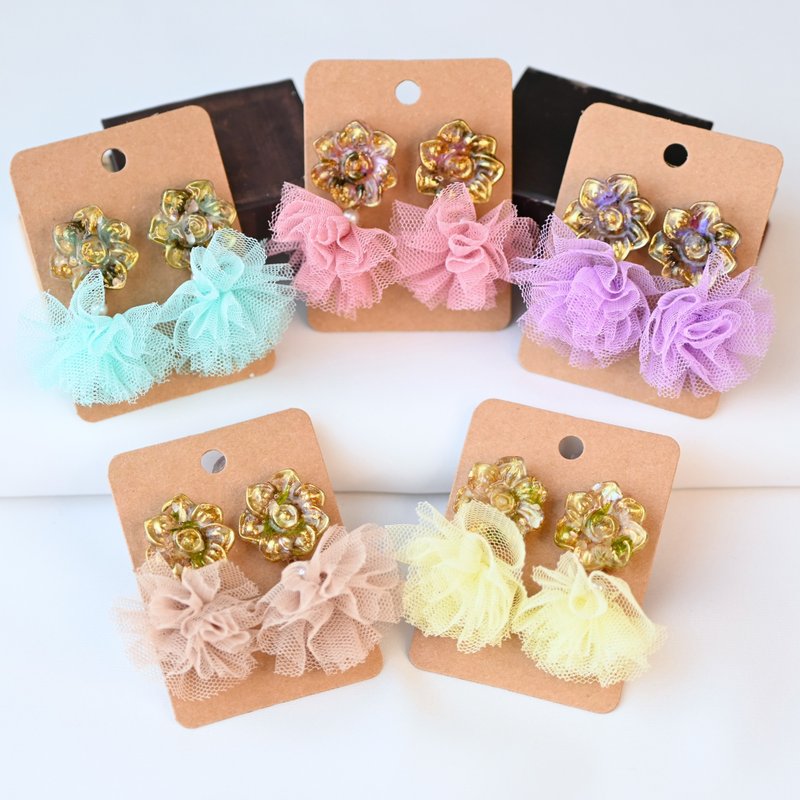 Flower tulle earrings, resin, light, flower, sparkling, gold, elegant, cute, dri - ต่างหู - เรซิน สึชมพู