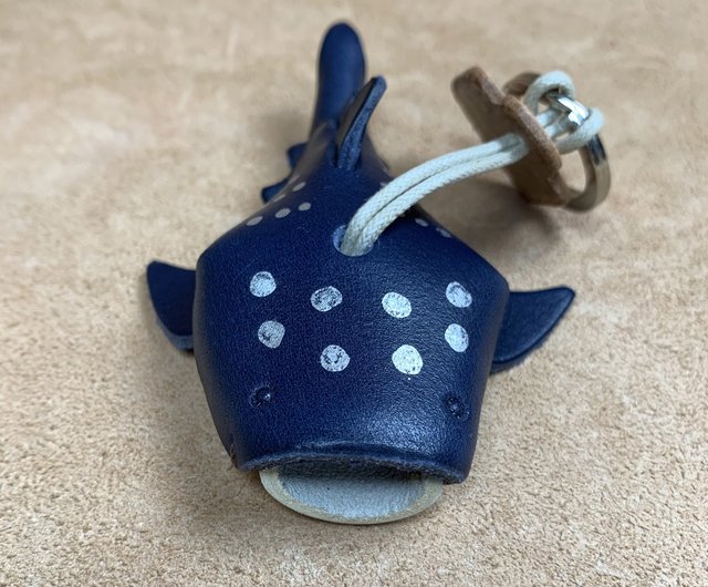 Coach Whale fashion key chain