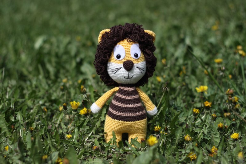 Crochet lion toy, handmade amigurumi lion, crochet lion, soft crochet toy - 寶寶/兒童玩具/玩偶 - 羊毛 黃色