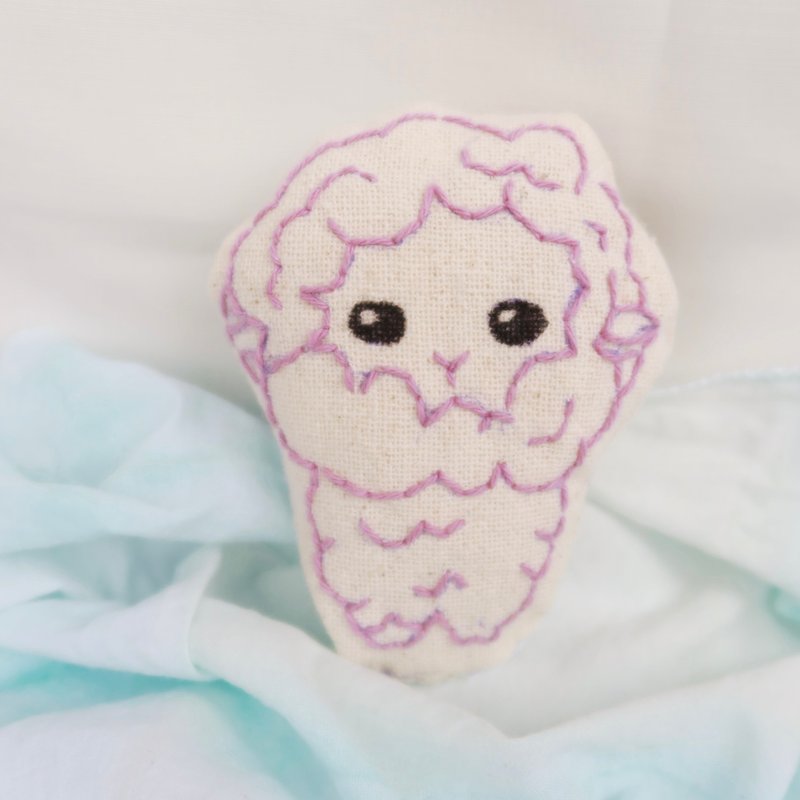 sheep embroidery brooch - 胸針 - 繡線 