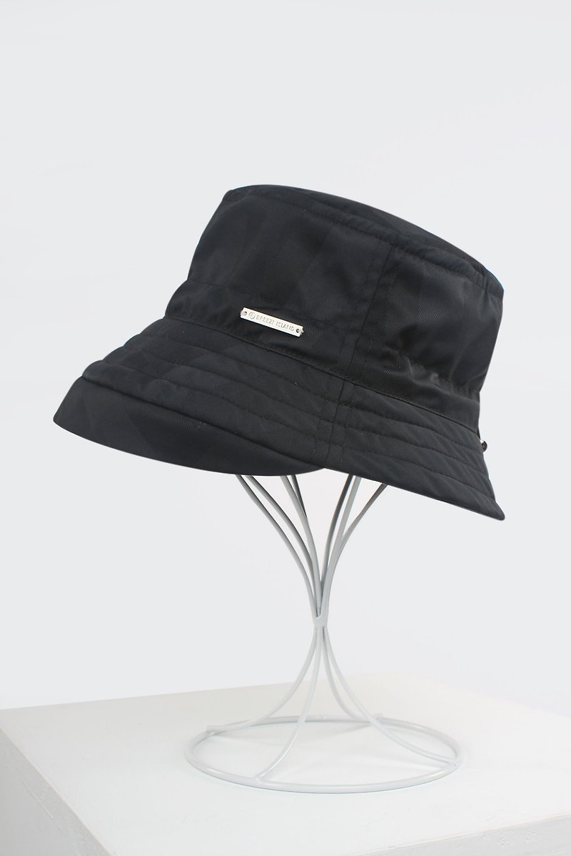 Water-repellent Packable Bucket Hat - Black Check - Extended Brim - หมวก - เส้นใยสังเคราะห์ สีดำ