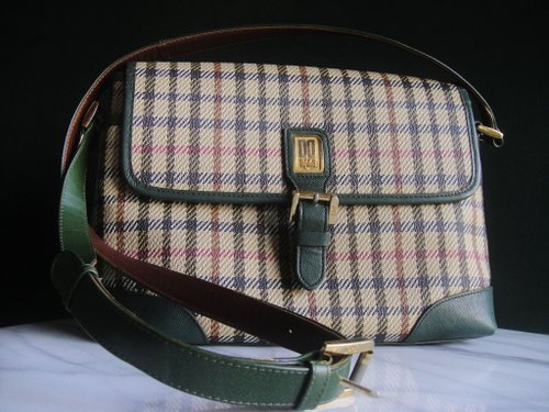 Daks sling bag sales