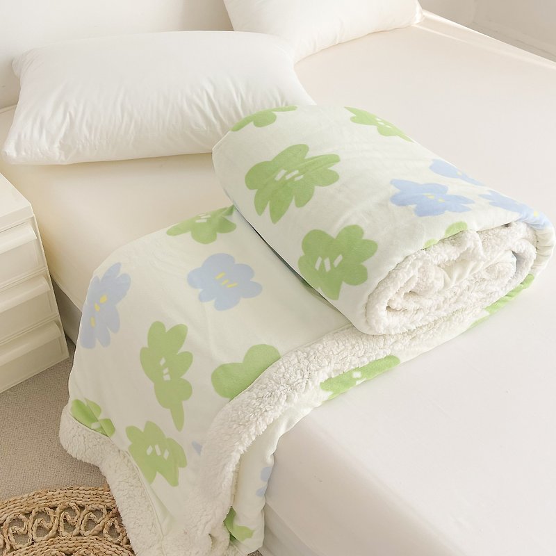 Small spring and summer original flower cream fleece blanket soft blanket nap lamb fleece autumn and winter four seasons double-layer thickening - Blankets & Throws - Other Materials 