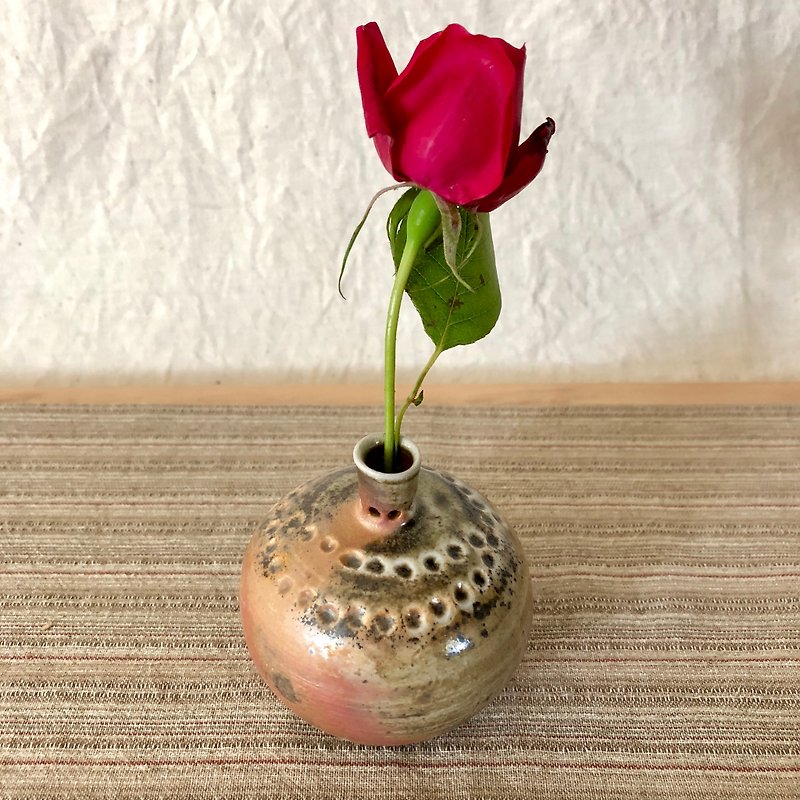 柴燒陶手作 珍珠項鍊美花瓶 - 花瓶/花器 - 陶 咖啡色