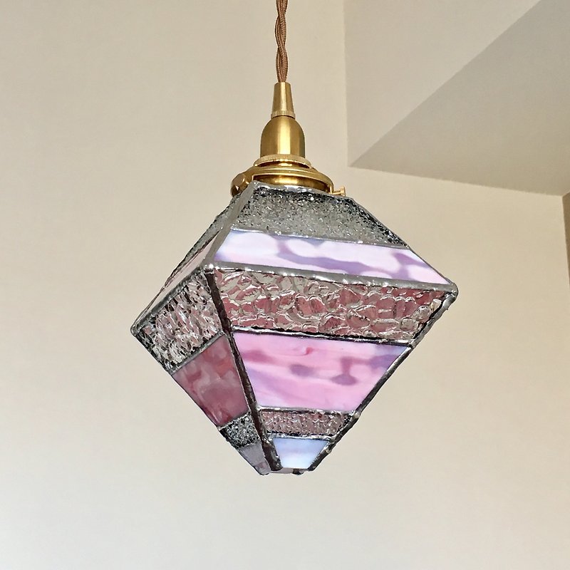 ペンダントライト ロマンティックナイト ピラミッド ピンク ガラス Bay View - 照明・ランプ - ガラス ピンク