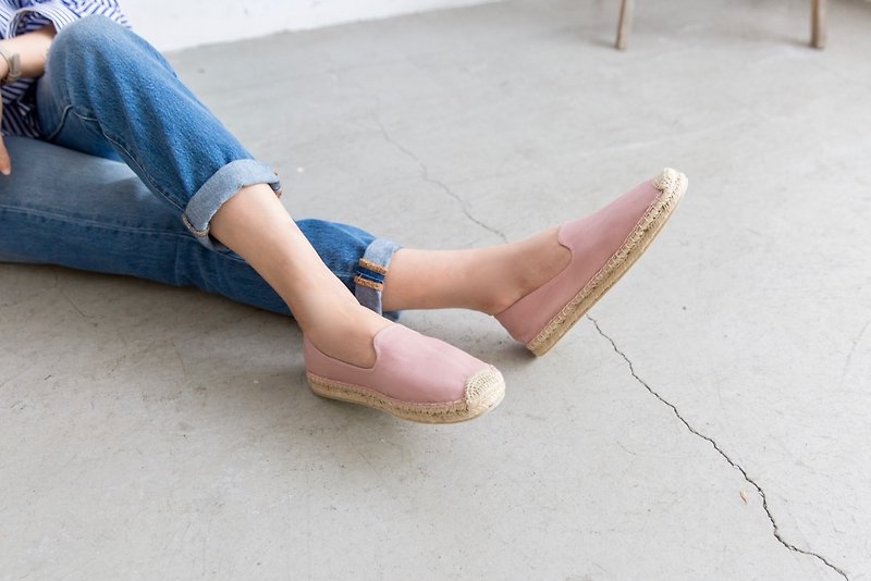 Japanese fabric handmade straw shoes-nude powder out of print - Women's Casual Shoes - Cotton & Hemp Pink